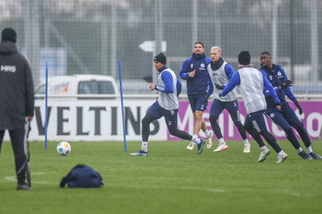 12.03.2024, Fussball, Saison 2023 2024, 2. Bundesliga, Training FC Schalke 04, Jimmy Kaparos (FC Schalke 04) Gelsenkirchen Veltins Arena NRW Deutschland xRHR-FOTO TRx