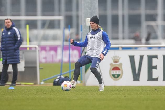 12.03.2024, Fussball, Saison 2023 2024, 2. Bundesliga, Training FC Schalke 04, Lino Tempelmann (FC Schalke 04) Gelsenkirchen Veltins Arena NRW Deutschland xRHR-FOTO TRx
