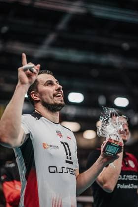 Volleyball Herren Saison 2023 2024 CEV Volleyball Cup 2024 Finale SVG Lüneburg (GER) vs. Asseco Resovia Rzeszow (POL) 12.03.2024 Wichtigster Spieler des Spiels Fabian Drzyzga ( 11, Asseco Resovia Rzeszow) MVP Lüneburg LKH Arena Niedersachsen Deutschland