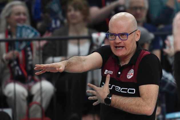 GER; CEV Cup SVG Lueneburg vs Asseco Resovia Rzeszow 12.03.2024, LKH Arena, Lueneburg, GER; CEV Cup, SVG Lueneburg (GER) vs Asseco Resovia Rzeszow (POL), im Bild Trainer Giampaolo Medei (Resovia)