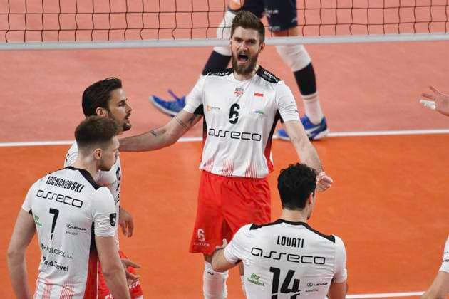 GER; CEV Cup SVG Lueneburg vs Asseco Resovia Rzeszow 12.03.2024, LKH Arena, Lueneburg, GER; CEV Cup, SVG Lueneburg (GER) vs Asseco Resovia Rzeszow (POL), im Bild die polnische Mannschaft jubelt
