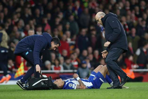 London, March 12th 2024: Evanilson of Porto receiving medical assistance during the UEFA Champions League round of 16 second leg match between Arsenal and FC Porto at The Emirates Stadium, London, England. (Pedro Soares SPP) Copyright: xPedroxSoaresx xSPPx spp-en-PeSoSp-pedrosoares120324-063
