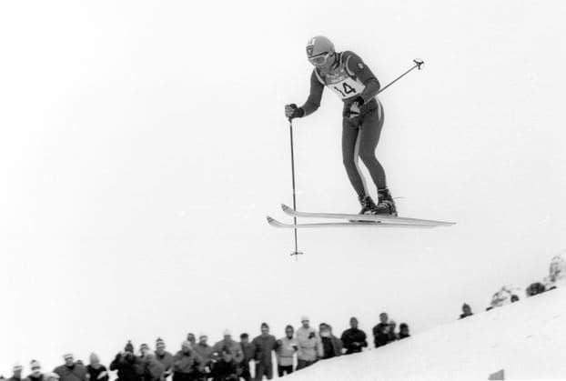 09.02.1968 , Olympische Winterspiele 1968 in Grenoble : Der dreifache Olympiasieger Jean-Claude Killy (Frankreich) in Aktion beim Abfahrtslauf. *** 09 02 1968 , 1968 Winter Olympics in Grenoble Three-time Olympic champion Jean Claude Killy France in action during the downhill race HM