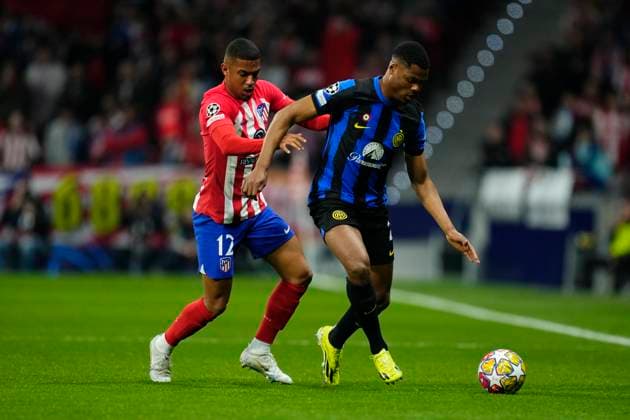 Atletico Madrid v FC Internazionale: Round of 16 Second Leg - UEFA Champions League 2023 24 Samuel Lino left winger of Atletico de Madrid and Brazil and Denzel Dumfries Right Midfield of Inter and Netherlands compete for the ball during the UEFA Champions League 2023 24 round of 16 second leg match between FC Barcelona, Barca and SSC Napoli at Estadi Olimpic Lluis Companys on March 12, 2024 in Barcelona, Spain. Madrid Spain  Copyright: xJosexBretonx originalFilename:breton-atletico240313_nphLp.jpg