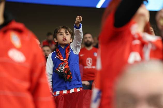 Champions League match between Atletico Madrid vs Inter 03 13 2024 Madrid, second leg of the 2023 24 Champions League round of 16, football match between CF Atletico Madrid vs FC Internazionale Milano at the Civita Metropolitano stadium in Madrid In picture : supporters Atletico Madrid Madrid stadio Civitas Metropolitano di Madrid madrid SPAGNA Copyright: xFABIOxSASSOxFabioxSassox 2L8A9849