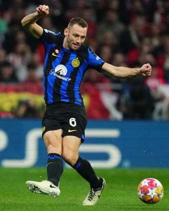 ESP: Atletico de Madrid v Inter Milan. UEFA Champions League match. Round of 16. Stefan de Vrij of Inter Milan during the UEFA Champions League match, Round of 16, second leg, between Atletico de Madrid and Inter Milan played at Civitas Metropolitano Stadium on March 13, 2024 in Madrid Spain. kpng Copyright: xBaguxBlancox xPRESSINPHOTOx PS_240313_005