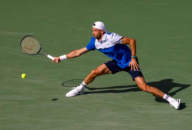 Tennis 2024: BNP Paribas Open MAR 13 March 13, 2024 Grigor Dimitrov of Bulgaria returns a shot against Daniil Medvedev of Russia during the BNP Paribas Open in Indian Wells, CA. Charles Baus CSM (Credit Image: Â Charles Baus Cal Media) Indian Wells Ca United States of America EDITORIAL USE ONLY Copyright: xx ZUMA-20240313_zma_c04_132.jpg CharlesxBausx csmphotothree241808