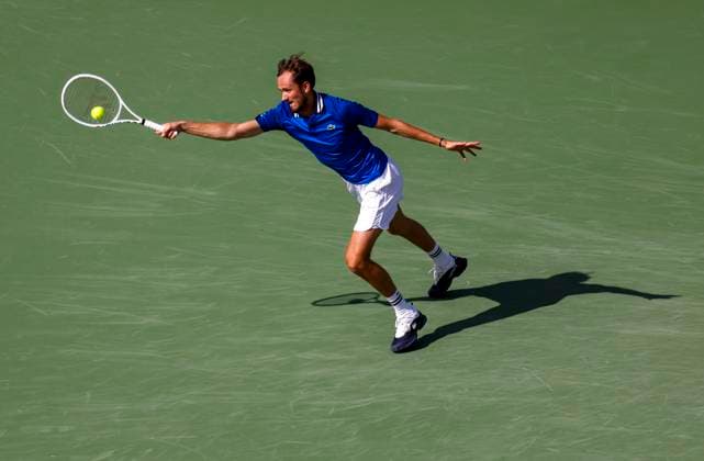 Tennis 2024: BNP Paribas Open MAR 13 March 13, 2024 Daniil Medvedev of Russia returns a shot to against Grigor Dimitrov of Bulgaria during the BNP Paribas Open in Indian Wells, CA. Charles Baus CSM (Credit Image: Â Charles Baus Cal Media) Indian Wells Ca United States of America EDITORIAL USE ONLY Copyright: xx ZUMA-20240313_zma_c04_154.jpg CharlesxBausx csmphotothree241824
