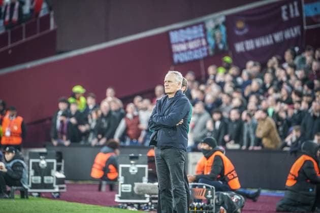 Fußball: UEFA Europa League 2023 2024, Achtelfinale, West Ham United - SC Freiburg, London Olympic Stadium: Freiburgs Trainer Christian Streich London Olympic Stadium England Copyright: xJoeranxSteinsiekx