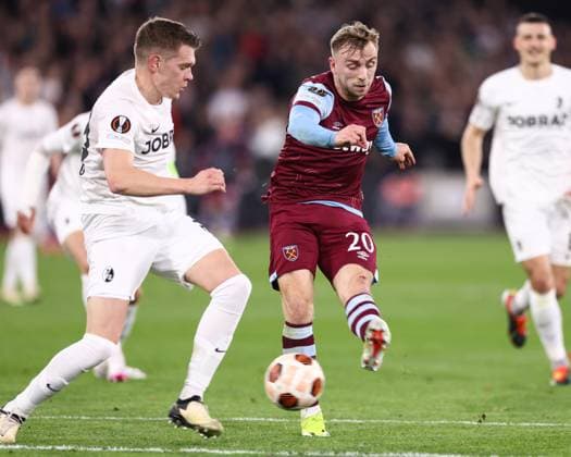 West Ham United v SC Freiburg 14 March 2024, London - UEFA Europa League, Round of Sixteen, Second Leg - West Ham United v SC Freiburg - Jarrod Bowen of West Ham scores their second goal - Photo: Jacques Feeney Offside. London UK Copyright: xJacquesxFeeneyx xOffsidexOffside