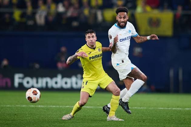 Pierre Emerick Aubameyan of Olympique Marseille (R) battles for the ball with Kiko Femenia of Villarreal CF (L) during the UEFA Europa League 2023 24 round of 16 second leg match between Villarreal CF and Olympique Marseille at Estadio de la Ceramica on March 14, 2024 in Villarreal, Spain. FOOTBALL : Villarreal vs Olympique de Marseille - UEFA Ligue Europa - 1 8 Huitiemes - 14 03 2024 LGM Panoramic 