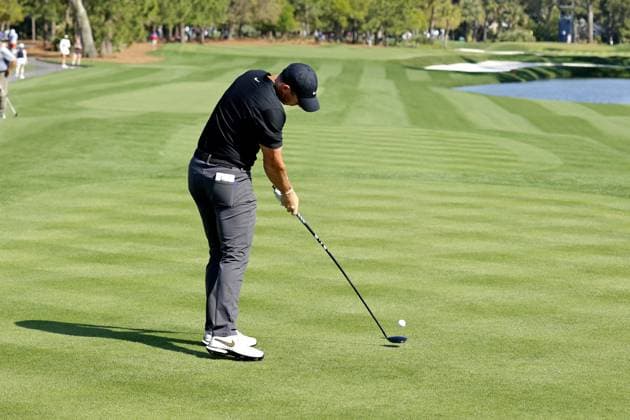 PONTE VEDRA BEACH, FL - MARCH 14: PGA, Golf Herren golfer Rory McIlroy hits his drive on the first hole during The Players Championship on March 14, 2024, at TPC Sawgrass in Ponte Vedra Beach, Florida. (Photo by Brian Spurlock Icon Sportswire) GOLF: MAR 14 PGA THE PLAYERS Championship EDITORIAL USE ONLY Icon2403144