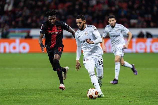 GER, UEFA Europa League Bayer 04 Leverkusen vs QarabaÄü AÄüdam Qarabag Agdam 14.03.2024, BayArena, Leverkusen, GER, UEFA Europa League Bayer 04 Leverkusen vs QarabaÄü AÄüdam Qarabag Agdam Im Bild: Juninho (QarabaÄü AÄüdam Qarabag Agdam, 18) Einzelaktion; Ganzkörper Ganzkoerper ; Ball am Fuss;