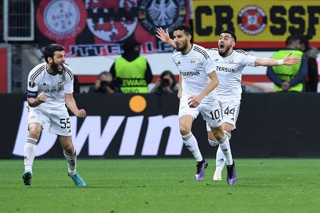 Fußball Europa League Achtelfinale Bayer 04 Leverkusen - Qarabag Agdam am 14.03.2024 in der BayArena in Leverkusen Torjubel zum 0:1 durch Abdellah Zoubir ( Agdam )
