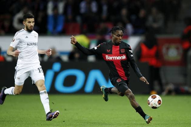 LEVERKUSEN - (l-r) Abdellah Zoubir of FK Qarabag, Jeremie Frimpong of Bayer 04 Leverkusen during the UEFA Europa league round of 16 match between Bayer 04 Leverkusen and FK Qarabag at De Bay Arena on March 14, 2024 in Leverkusen, Germany. ANP Hollandse Hoogte Bart Stoutjesdijk UEFA Europa League 2023 24 2023 2024 xVIxANPxSportx xBartxStoutjesdijkxIVx 493704193 originalFilename: 493704193.jpg