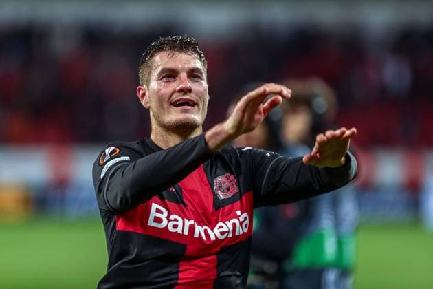 Patrick Schick (Bayer 04 Leverkusen, 14) feiern mit den Fans nach dem Spiel, GER, Bayer 04 Leverkusen vs. Qarabag Agdam, UEFA Europa League 2023 24, Achtelfinal-Rückspiel, 14.03.2024, GER, Bayer 04 Leverkusen vs. Qarabag Agdam, UEFA Europa League 2023 24, Achtelfinal-Rückspiel, 14.03.2024, Foto: Eibner-Pressefoto Gabriel Boia Leverkusen Copyright: xGabrielxBoiax EP_EER