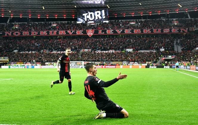 Fussball, Europa League, Deutschland, Herren, Saison 2023 2024, Achtelfinale Rückspiel, BayArena Leverkusen, Bayer Leverkusen - Qarabag Agdam 3:2; Jubel Patrik Schick (LEV) nach seinem Tor zum 2:2. Jubel, Freude, Aktion. UEFA REGULATIONS PROHIBIT ANY USE OF PHOTOGRAPHS AS IMAGE SEQUENCES AND OR QUASI-VIDEO