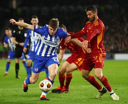 Brighton and Hove Albion v AS Roma, Brighton, UK - 14 Mar 2024 Evan Ferguson of Brighton battles with Leonardo Spinazzola of AS Roma during the Europa League match between Brighton and Hove Albion and AS Roma at The Amex Stadium, Brighton on 14 March 2024 ( Brighton The Amex Stadium Brighton England Copyright: xMicahxCrook PPAUKx PPA-098309