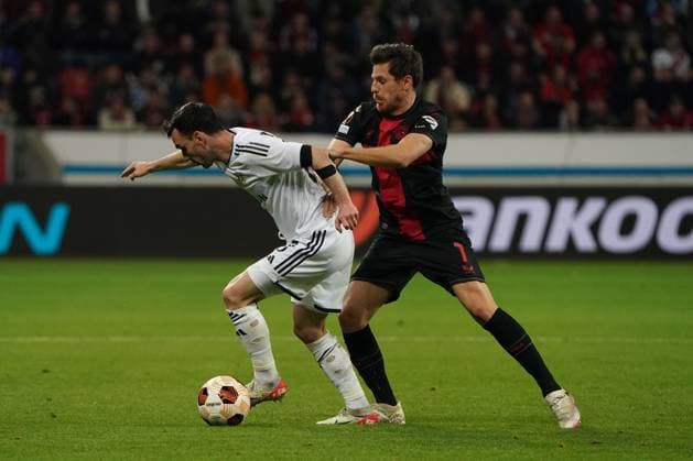 Fussball, UEFA Europa League 2023 2024, Bayer 04 Leverkusen -Qarabag FK, 14.03.2024, Bayarena Leverkusen, Marko Jankovic, Qarabag FK, Jonas Hofmann, Bayer 04 Leverkusen