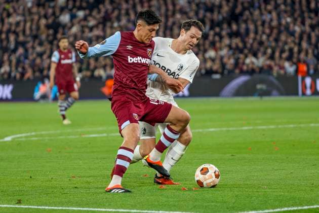 Nicolas Hoefler (SC Freiburg, 27) und Edson Alvarez (West Ham United, 19) im Zweikampf , Fussball, UEFA Europa League, Achtelfinale, 2023 2024, West Ham United vs. SC Freiburg, 14.03.2024, London Stadium, London, Vereinigtes Koenigreich London London Stadium Vereinigtes Koenigreich Copyright: xGrantxHubbsx