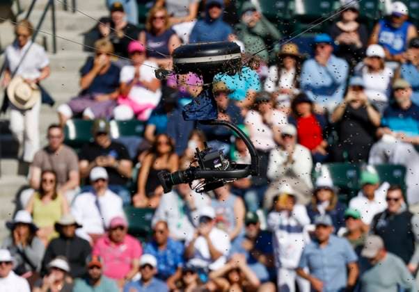 Tennis 2024: BNP Paribas Open MAR 14 March 14, 2024 Spidercam with a bee swarm during the match between Carlos Alcaraz of Spain and Alexander Zverev of Germany during the BNP Paribas Open in Indian Wells, CA. Charles Baus CSM (Credit Image: Â Charles Baus Cal Media) Indian Wells Ca United States of America EDITORIAL USE ONLY Copyright: xx ZUMA-20240314_zma_c04_105.jpg CharlesxBausx csmphotothree242100