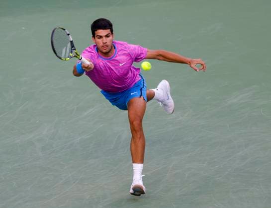 March 14, 2024 Carlos Alcaraz of Spain returns a shot against Alexander Zverev of Germany during the BNP Paribas Open in Indian Wells, CA. CSM Indian Wells United States of America - ZUMAc04_ 20240314_zma_c04_192 Copyright: xCharlesxBausx