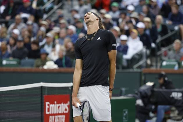 March 14, 2024 Alexander Zverev of Germany reacts to losing a point against Carlos Alcaraz of Spain during the BNP Paribas Open in Indian Wells, CA. CSM Indian Wells United States of America - ZUMAc04_ 20240314_zma_c04_215 Copyright: xCharlesxBausx