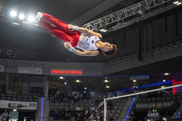 Bilder des Jahres 2024, Sport 03 März Sport Themen der Woche KW11 Jonas Eder am Reck 39. EnBW DTB Pokal, 15.03.2024, Stuttgart (Porsche Arena), DEU 39. EnBW DTB Pokal, EnBW DTB Pokal, Sportveranstaltung, Turnen, Wettkampf, Stuttgart, Gymnastik, Athleten, Deutsche Turnliga, DTL, Veranstaltung, Sportereignis, Wettkampfserie, Nationen, Internationaler Wettkampf, 15.03.2024, Stuttgart (Porsche Arena), DEU Stuttgart *** Jonas Eder on high bar 39 EnBW DTB Pokal, 15 03 2024, Stuttgart Porsche Arena , DEU 39 EnBW DTB Pokal, sport, EnBW DTB Pokal, sporting event, gymnastics, competition, Stuttgart, gymnastics, athletes, Deutsche Turnliga, DTL, event, sporting event, competition series, nations, international competition, 15 03 2024, Stuttgart Porsche Arena , DEU Stuttgart Copyright: xSandyxDinkelackerx EP_SDR