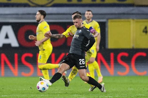 Sebastian Klaas (SC Paderborn,26) - 2. Fußball Bundesliga Saison 2023-2024 SC Paderborn vs. Eintracht Braunschweig in der Home Deluxe Arena in Paderborn - Aktion,Fußball,Mann,Männer,Deutschland,15.03.2024