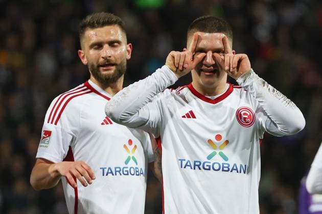 2. Bundesliga - VfL Osnabrück - Fortuna Düsseldorf am 15.03.2024 an der Bremer Brücke in Osnabrück Jubel, Torjubel, Torschuetze, Torschütze Christos Tzolis (Duesseldorf 7) jubelt nach seinem Tor zum 0 zu 1