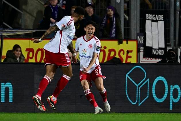 Torjubel zum 0:2 durch Takashi Uchino (Fortuna Düsseldorf Duesseldorf, 41), VfL Osnabrueck vs. Fortuna Duesseldorf, Fussball, 2. Bundesliga, 26. Spieltag, 15.03.2024 DFB regulations prohibit any use of photographs as image sequences and or quasi-video Osnabrueck Niedersachsen Deutschland