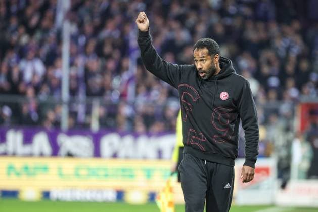 2. Bundesliga - VfL Osnabrück - Fortuna Düsseldorf am 15.03.2024 an der Bremer Brücke in Osnabrück Trainer Daniel Thioune (Duesseldorf) jubelt und freut sich