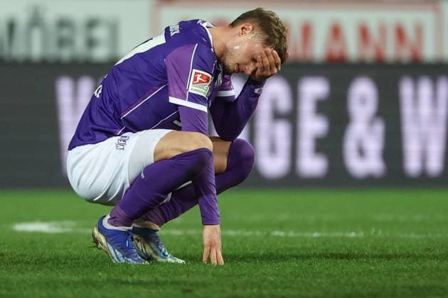 2. Bundesliga - VfL Osnabrück - Fortuna Düsseldorf am 15.03.2024 an der Bremer Brücke in Osnabrück MickaÃ«l Michael Cuisance (Osnabrueck 27) unzufrieden, enttäuscht, enttaeuscht, niedergeschlagen.