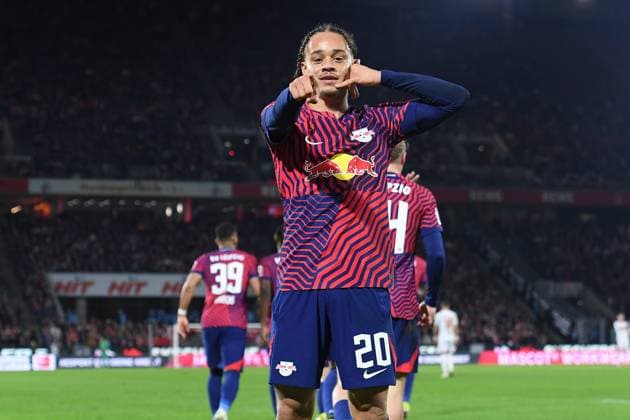 Sport Themen der Woche KW11 Sport Bilder des Tages Fußball 1. Bundesliga 26. Spieltag 1. FC Köln - RB Leipzig am 15.03.2024 im RheinEnergieStadion in Köln Torjubel zum 0:1 durch Xavi Simons ( Leipzig ) DFL regulations prohibit any use of photographs as image sequences and or quasi-video. *** Soccer 1 Bundesliga 26 Matchday 1 FC Köln RB Leipzig on 15 03 2024 at RheinEnergieStadion in Cologne Goal celebration to 0 1 by Xavi Simons Leipzig DFL regulations prohibit any use of photographs as image sequences and or quasi video xRx