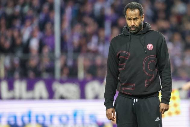 2. Bundesliga - VfL Osnabrück - Fortuna Düsseldorf am 15.03.2024 an der Bremer Brücke in Osnabrück Trainer Daniel Thioune (Duesseldorf) nachdenklich
