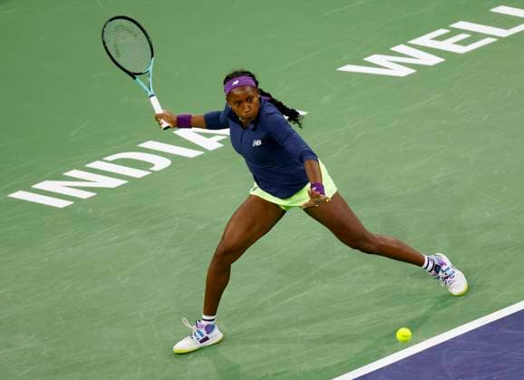 March 15, 2024 Coco Gauff returns a shot against Maria Sakkari of Greece in their Semifinal match during the BNP Paribas Open in Indian Wells, CA. CSM Indian Wells United States of America - ZUMAc04_ 20240315_zma_c04_246 Copyright: xCharlesxBausx