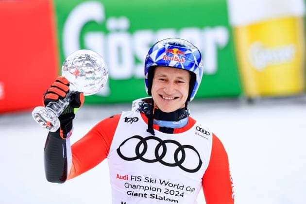 Sport Themen der Woche KW11 ALPINE SKIING - FIS WC Final Saalbach SAALBACH,AUSTRIA,16.MAR.24 - ALPINE SKIING - FIS World Cup Final, giant slalom, men. Image shows Marco Odermatt (SUI). Keywords: crystal globe.  GEPAxpictures xMarioxBuehner-Wei