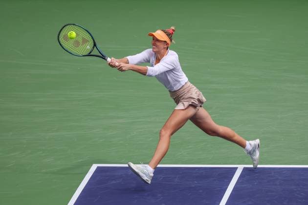 INDIAN WELLS, CA - MARCH 16: Storm Hunter (AUS) hits a backhand during the WomenÕs Doubles Final at the BNP Paribas Open on March 16, 2024 at Indian Wells Tennis Garden in Indian Wells, CA. (Photo by George Walker Icon Sportswire) TENNIS: MAR 16 BNP Paribas Open EDITORIAL USE ONLY Icon240316001