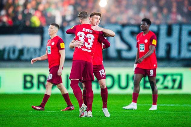 16.03.2024 - Fußball, 2023 2024, 1. Bundesliga, 26. Spieltag, Hannover 96 - 1. FC Kaiserslautern: (L-R) Jan Elvedi (Kaiserslautern), Daniel Hanslik (Kaiserslautern) DFL REGULATIONS PROHIBIT ANY USE OF PHOTOGRAPHS AS IMAGE SEQUENCES AND OR QUASI-VIDEO.