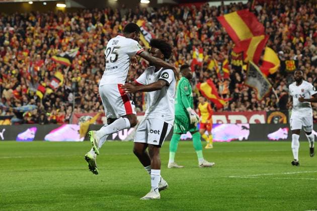 Joie de Mohamed-Ali CHO (OGC Nice) et Terem MOFFI (OGC Nice) lors du match RC Lens - OGC Nice, Ligue 1, stade Bollaert-Delelis, le 16 mars 2024 FOOTBALL : RC LENS vs NICE - LIGUE 1 - 16 03 2024 LaurentSanson Panoramic 