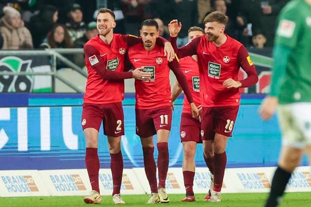 Sport Bilder des Tages Kenny Prince Redondo (1. FC Kaiserslautern) bejubelt seinen Treffer mit den Teamkollegen, 2. Bundesliga, Hannover 96 vs 1. FC Kaiserslautern, HDI-Arena, 16.03.2024, Hannover, Deutschland.