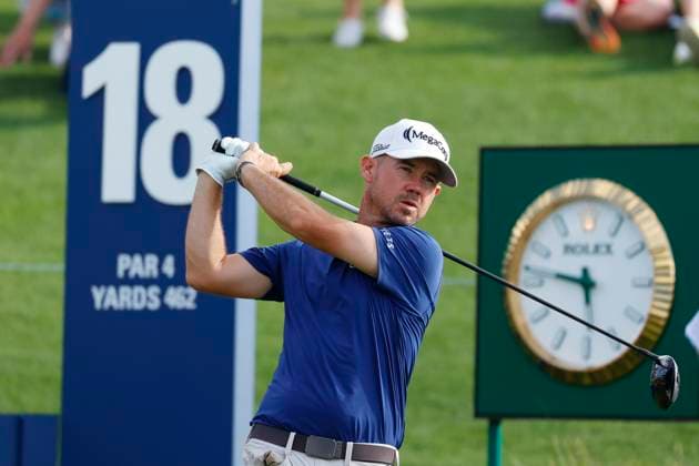PONTE VEDRA BEACH, FL - MARCH 16: PGA, Golf Herren golfer Brian Harman plays his tee shot on the 18th hole during the third round of The Players Championship on March 16, 2024, at TPC Sawgrass in Ponte Vedra Beach, Florida. (Photo by Brian Spurlock Icon Sportswire) GOLF: MAR 16 PGA THE PLAYERS Championship EDITORIAL USE ONLY Icon24031683