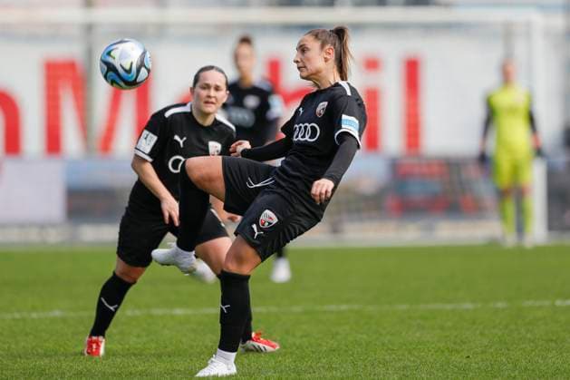 17.03.2024, Hänsch-Arena, Meppen, GER, Fußball, Fußball, 2. Bundesliga, Frauen: SV Meppen vs FC Ingolstadt, DFL REGULATIONS PROHIBIT ANY USE OF PHOTOGRAPHS AS IMAGE SEQUENCES AND OR QUASI-VIDEO. Meppen Niedersachsen Germany Hänsch-Arena