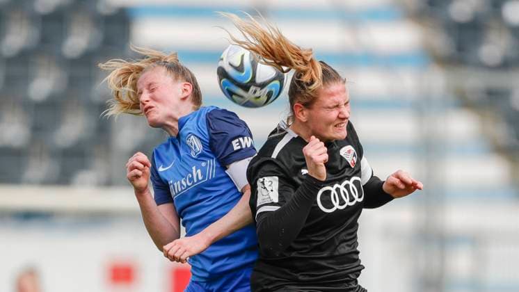 17.03.2024, Hänsch-Arena, Meppen, GER, Fußball, Fußball, 2. Bundesliga, Frauen: SV Meppen vs FC Ingolstadt, Kopfball Sarah Schulte (SV Meppen 16) DFL REGULATIONS PROHIBIT ANY USE OF PHOTOGRAPHS AS IMAGE SEQUENCES AND OR QUASI-VIDEO. Meppen Niedersachsen Germany Hänsch-Arena