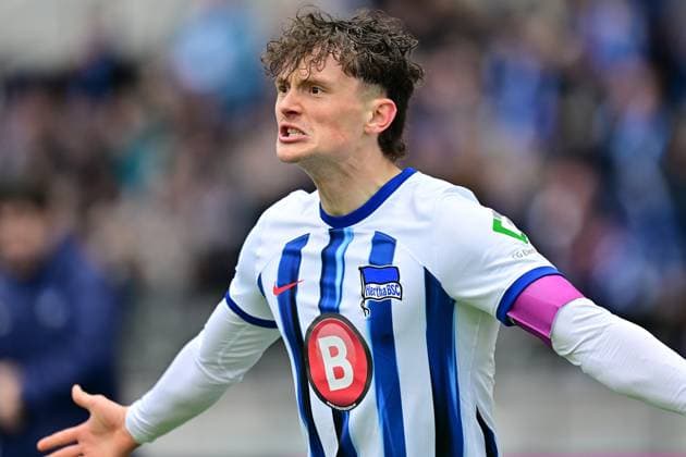 Fabian Reese (Hertha BSC, 11), Torjubel, GER, Hertha BSC vs. Schalke 04, Fussball Herren, 2. Bundesliga, Saison 2023 2024, 26. Spieltag, 17.03.2024. (DFL REGULATIONS PROHIBIT ANY USE OF PHOTOGRAPHS AS IMAGE SEQUENCES AND OR QUASI - VIDEO). GER, Hertha BSC vs. Schalke 04, Fussball Herren, 2. Bundesliga, Saison 2023 2024, 26. Spieltag, 17.03.2024. Berlin