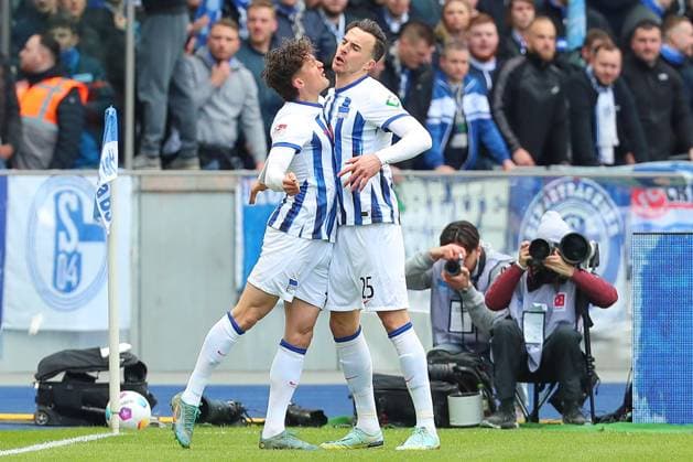 17.03.2024, xtgx, Fussball 2. Bundesliga, Hertha BSC - FC Schalke 04 emspor, v.l. Fabian Reese (Hertha, 11), Haris Tabakovic (Hertha, 25) Jubel, Torjubel, jubelt ueber das Tor, celebrate the goal, celebration (DFL DFB REGULATIONS PROHIBIT ANY USE OF PHOTOGRAPHS as IMAGE SEQUENCES and or QUASI-VIDEO) Berlin
