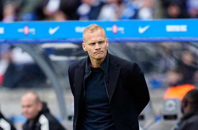 Germany, Berlin, 17.03.2024, Olympic Stadium, Hertha BSC vs FC Schalke 04 - 2. Bundesliga, Karel Geraerts (FC Schalke 04) looks on Berlin Olympic Stadium Berlin Germany