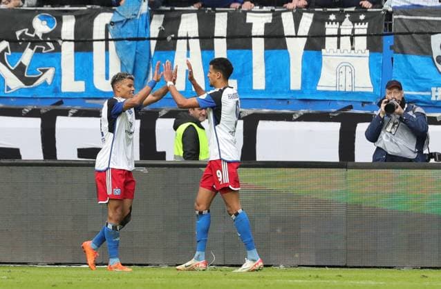 GER, 2. Liga, Hamburger SV vs. SV Wehen Wiesbaden 17.03.2024, Volksparkstadion, Hamburg, GER, 2. Liga, Hamburger SV vs. SV Wehen Wiesbaden im Bild picture shows Torjubel Jubel. Torschütze Torschuetze Ransford Königsdörffer Koenigsdoerffer (Hamburger SV 11) jubelt ueber das Tor zum 3:0