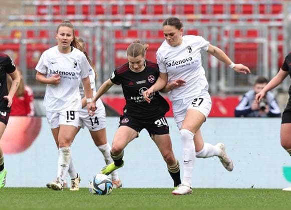 17.03.2024 - Fussball - Saison 2023 2024 - 1. Frauen - Fussball - Bundesliga - 16. Spieltag: 1. FC Nürnberg FCN ( Club ) - SC Freiburg - Sportfoto Zink DaMa - xdaxmax - Nastassja Lein (24, 1. FC Nürnberg FCN ) Giovanna Hoffmann ( 27 , SC Freiburg )