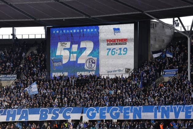 Anzeigetafel mit 5:2-Endstand, Deutschland, Berlin, Olympiastadion, Fussball, Herren, Saison 2023 2024, 2. Bundesliga, 26. Spieltag, Hertha BSC - FC Schalke 04